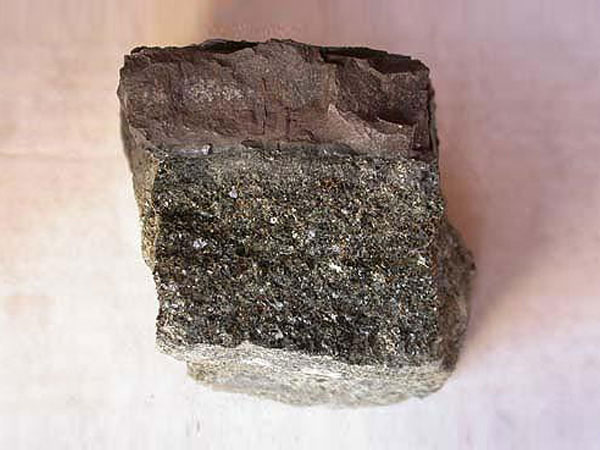 河南輝綠巖制砂機(jī)價(jià)格怎么樣？