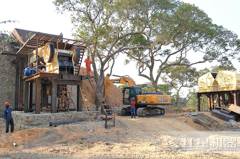 頁巖破碎、制砂海外生產(chǎn)現(xiàn)場搭建中