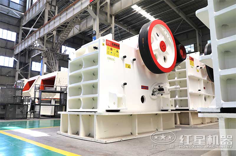 大型鐵礦石破碎機(jī)多少錢一臺(tái)？